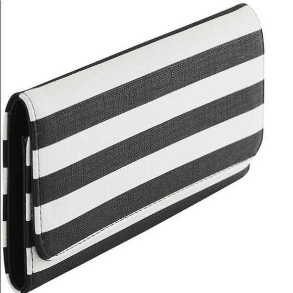 kut from the kloth wallet - Picture 1 of 5